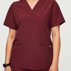Casma Three Pocket Scrub in Burgundy